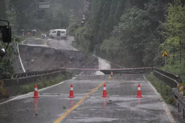 龙门山镇交通状况持续改善，助力地方发展新闻速递